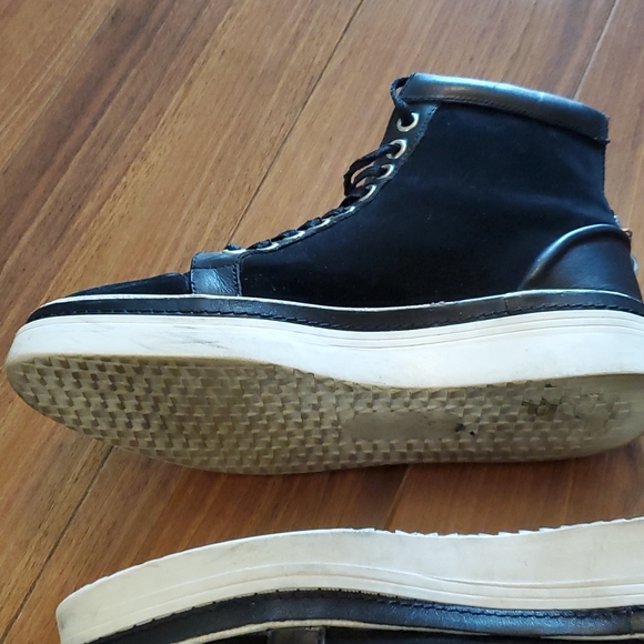 The Wishbone Collection - High Top Sneakers - Picture 5 of 6